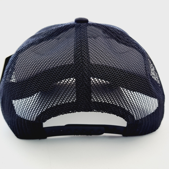 Mahi Dorado Fishing Leather Patch Trucker Mesh Snapback Black - Picture 4 of 4